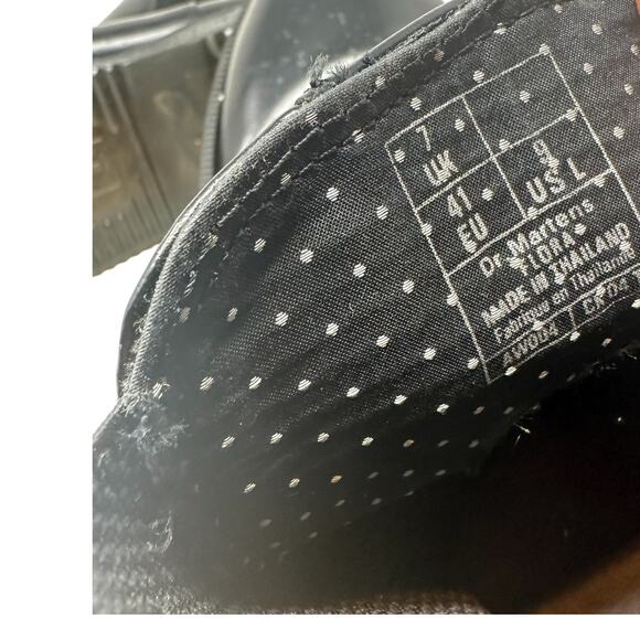 Dr. Martens Flora Chelsea Boots Pull-On Leather Polished Black‎ Size US 9 - Picture 13 of 13